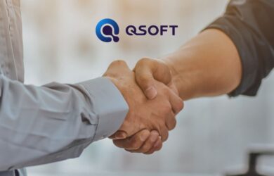 Handschlag zwischen 2 Kollegen, symbolisch für Q-SOFT GmbH wird Teil der Consileon-Gruppe