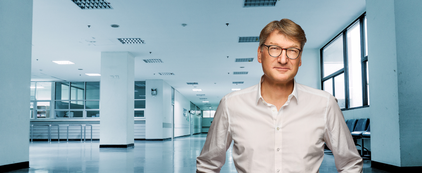 Dr. Michael Ullmann im Interview, zum Thema NIS2 im Krankenhaus